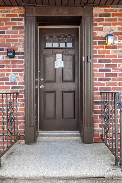 More Photos Of 688 N Broad St, Woodbury Office For Lease