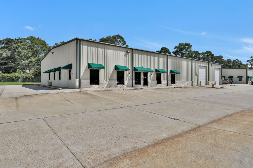 Primary Photo Of 2418 N Frazier St, Conroe Warehouse For Lease