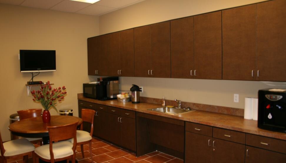 More Photos Of 1011 Surrey Ln, Flower Mound Office For Lease