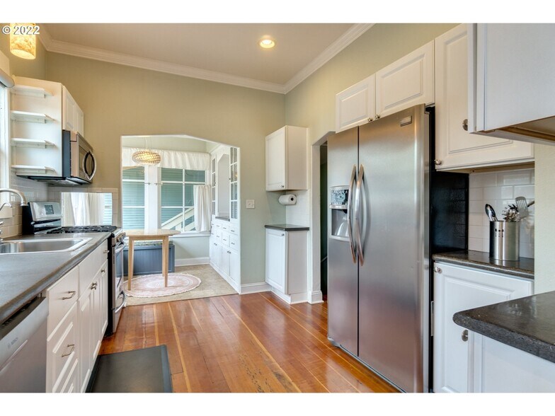 More Photos Of 1614 N Church St, Portland Apartments For Sale