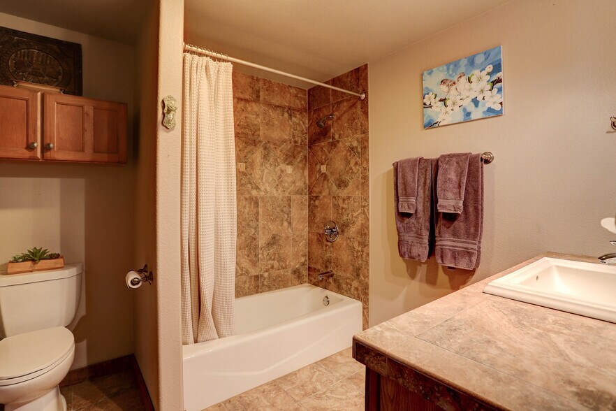 More Photos Of 468 Riverside Dr, Lyons Specialty For Sale