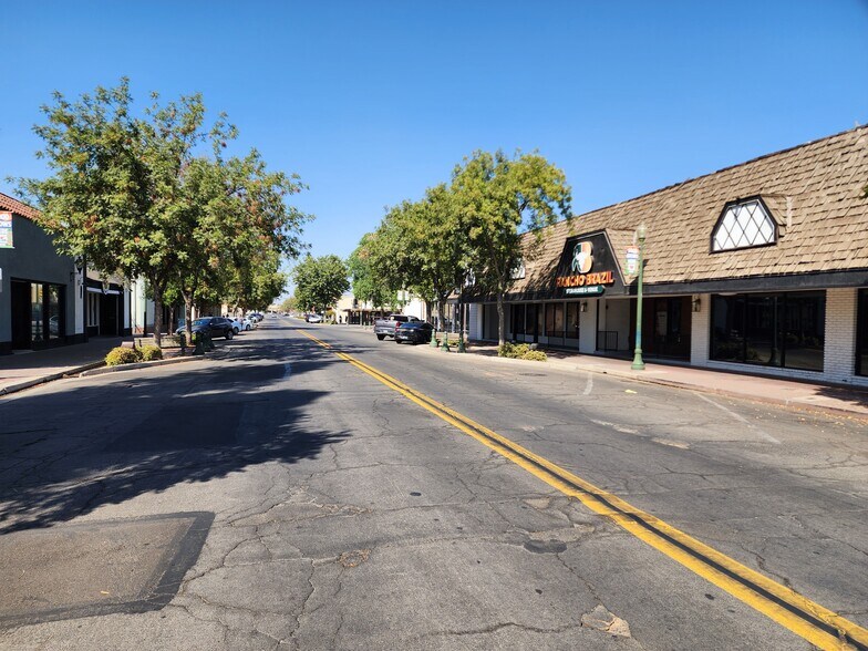More Photos Of 142-144 N K St, Tulare Restaurant For Sale