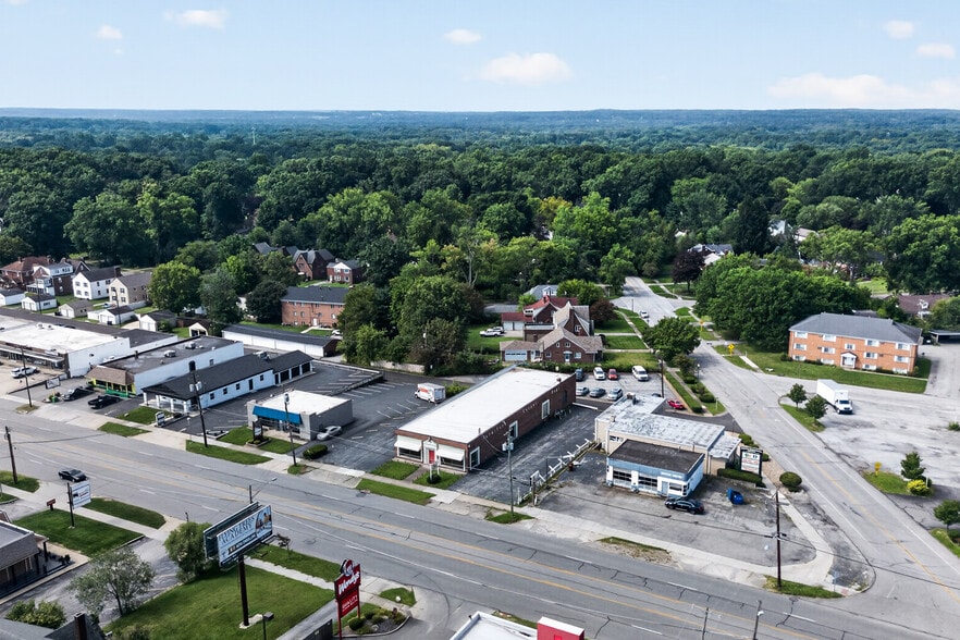More Photos Of 4120 Market St, Youngstown Freestanding For Sale