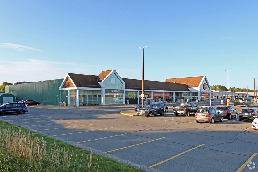 More Photos Of 2600 County Road 43, Kemptville Storefront For Lease