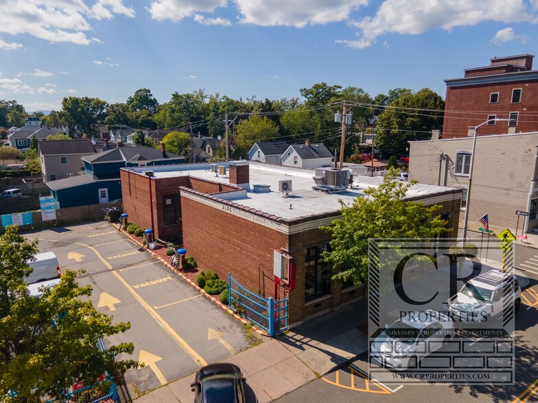 More Photos Of 269 Main St, Beacon Storefront For Sale