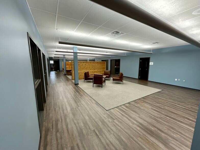 More Photos Of 6501 Deane Hill Dr, Knoxville Office For Sale