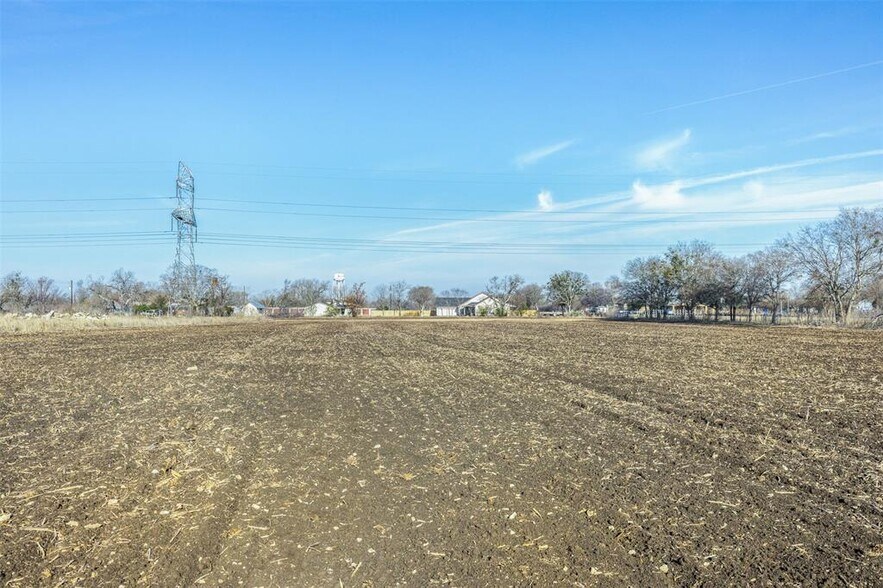 More Photos Of 600 NW River rd, Martindale Land For Sale