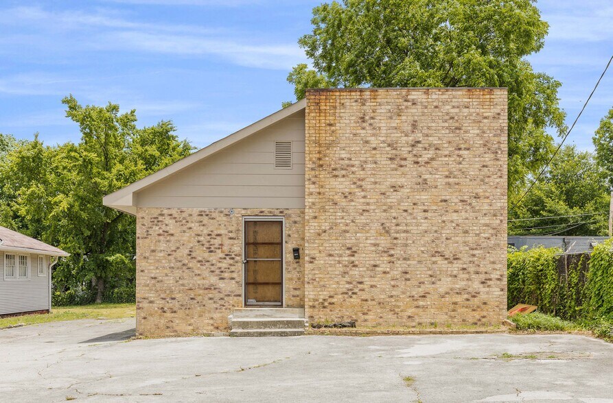 More Photos Of 2507 McCallie Ave, Chattanooga Office Residential For Sale