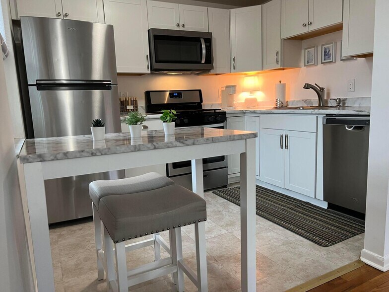 More Photos Of 295 Thurman Ave, Columbus Apartments For Sale