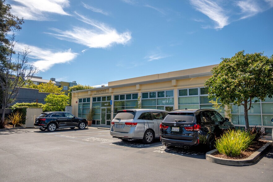 More Photos Of 882-884 Emerson St, Palo Alto Medical For Lease