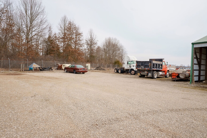 More Photos Of 167 Mill Run, Waverly Warehouse For Sale
