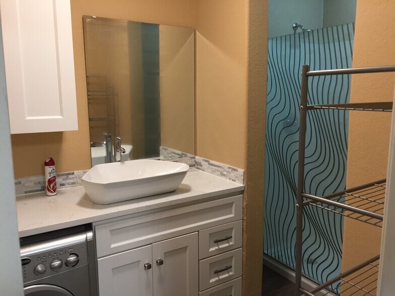 More Photos Of 4841 N Highway 35 N, Rockport Apartments For Sale