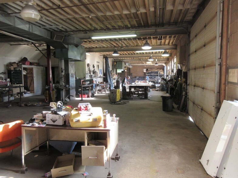 More Photos Of 96 Commercial St, Lewiston Manufacturing For Sale