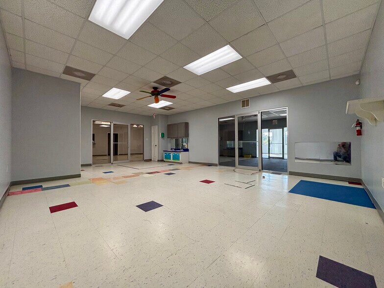 More Photos Of 1141 Brazosport Blvd N, Richwood Daycare Center For Lease