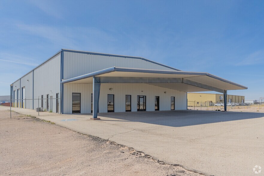 More Photos Of 8511 W Interstate 20, Midland Warehouse For Lease