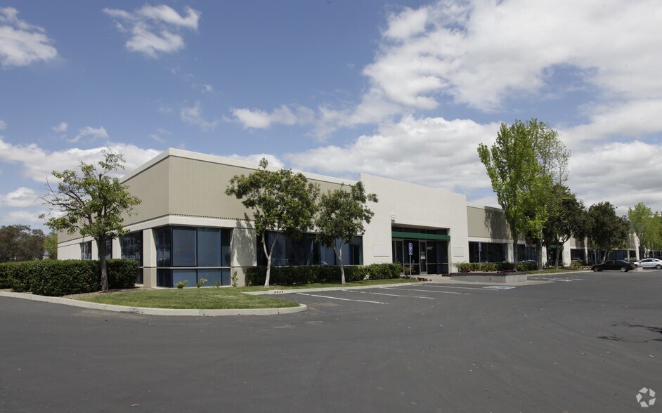 More Photos Of 48001-48025 Fremont Blvd, Fremont Manufacturing For Lease