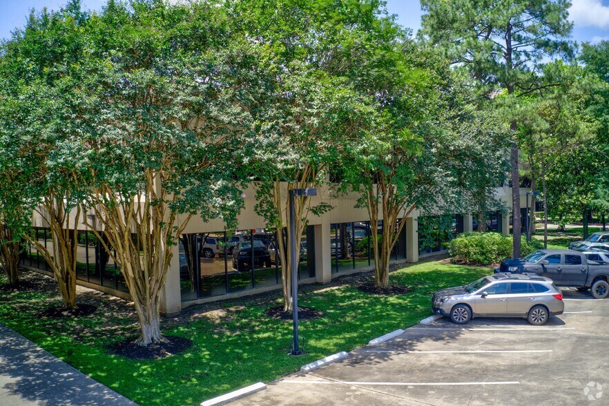 More Photos Of 800 Bering Dr, Houston Office For Lease