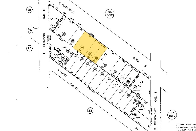 More Photos Of 2626 Foothill Blvd, La Crescenta Loft Creative Space For Lease