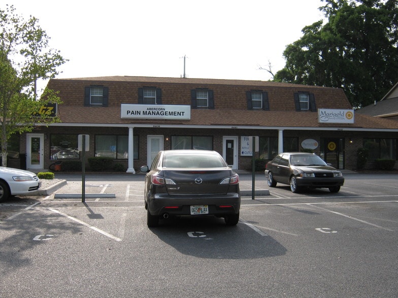 Primary Photo Of 8400-8420 Abercorn St, Savannah Medical For Lease