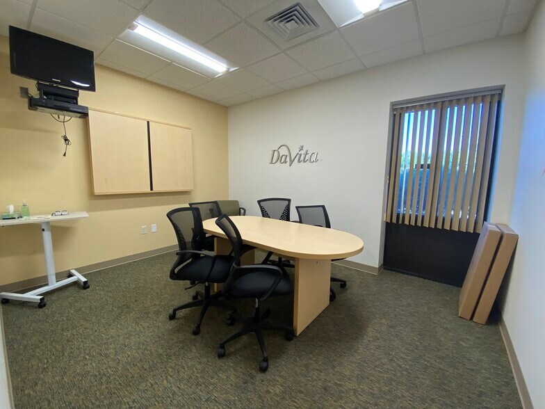 More Photos Of 4311 Old Indiana 261, Newburgh Medical For Sale