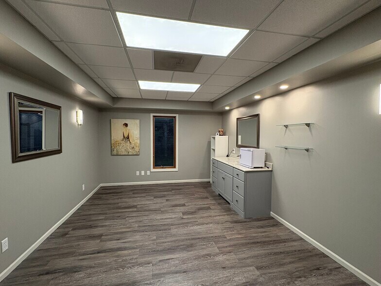 More Photos Of 2655 N State Road 127, Angola Office For Lease