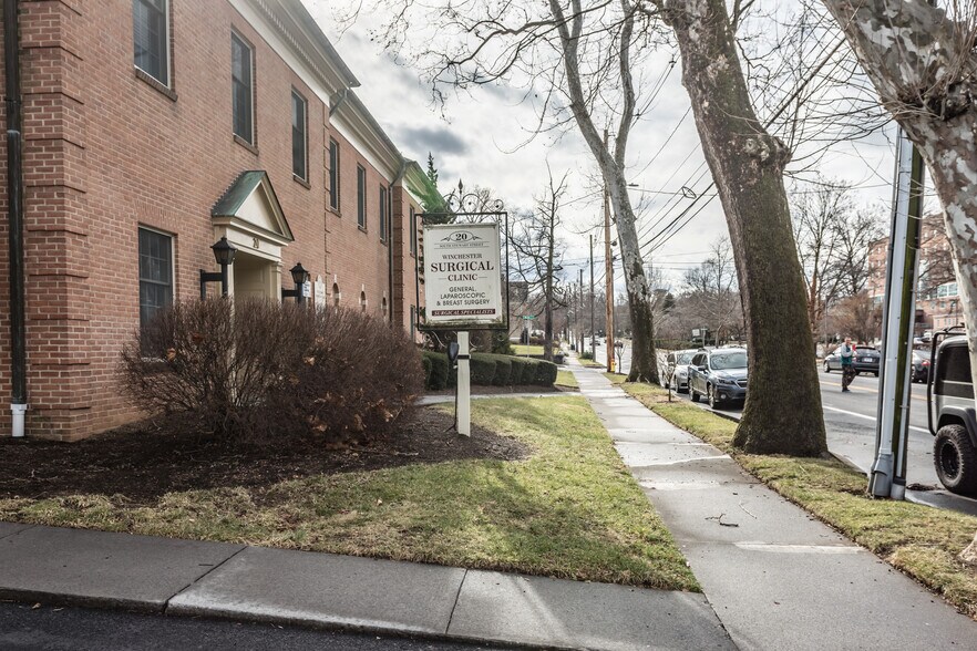 More Photos Of 20 S Stewart St, Winchester Medical For Sale