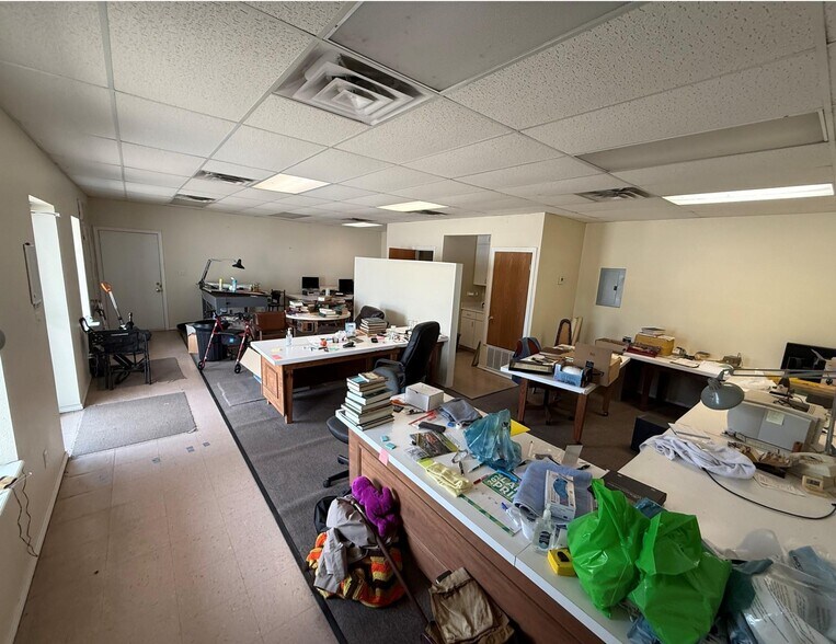 More Photos Of 825 N State Highway 121, Bonham Industrial For Sale