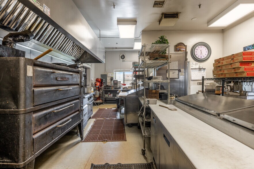 More Photos Of 1260-1278 Broadway, Sonoma Freestanding For Sale