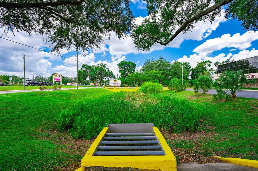 More Photos Of 6719 Gall Blvd, Zephyrhills Medical For Sale