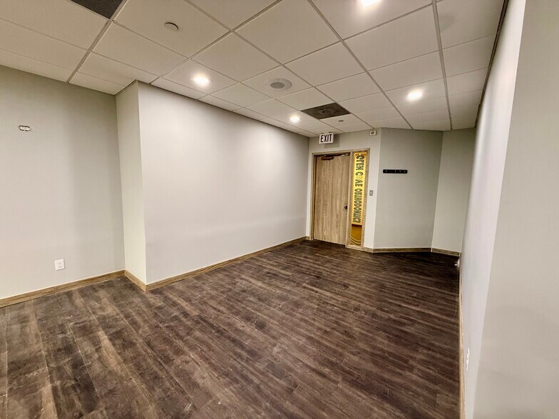 More Photos Of 3 School St, Glen Cove Medical For Sale