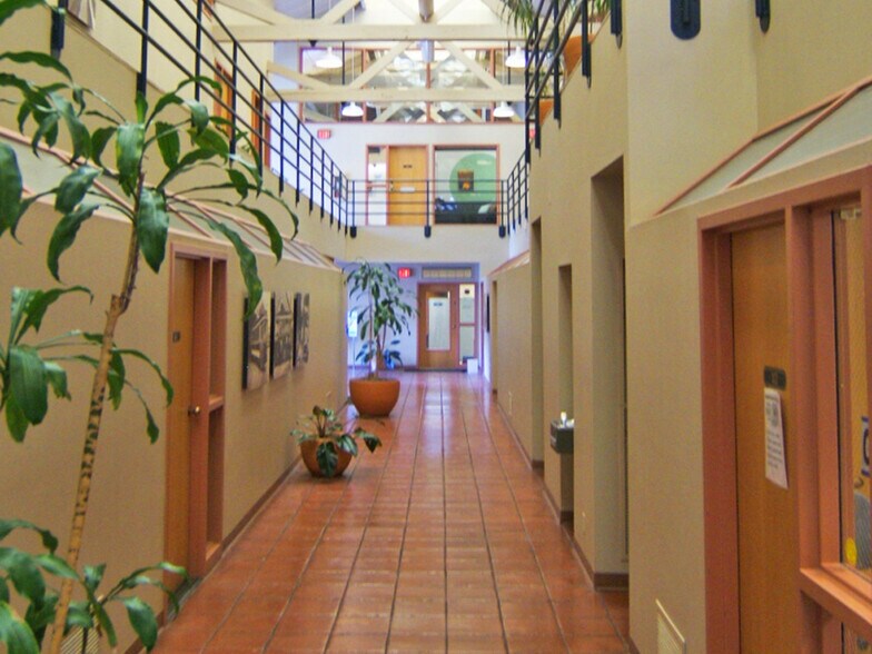 More Photos Of 2705 E Burnside St, Portland Office For Lease