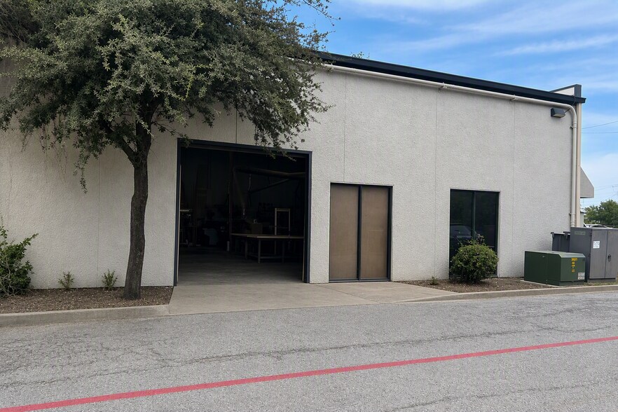 Primary Photo Of 2734 W Kingsley Rd, Garland Light Distribution For Lease