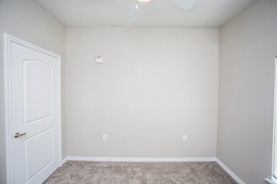 More Photos Of 2627 Oak Dr, Lubbock Apartments For Sale