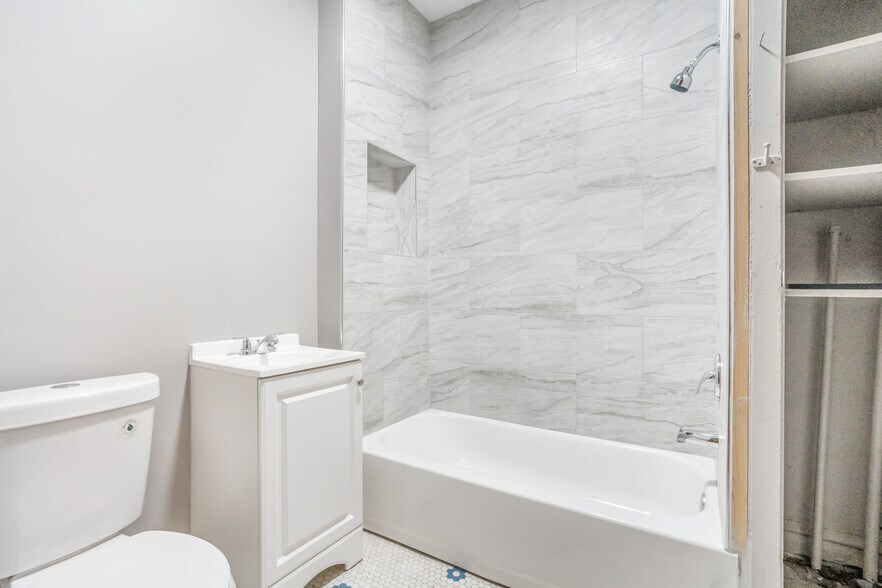 More Photos Of 6021 W Roosevelt Rd, Cicero Auto Repair For Sale