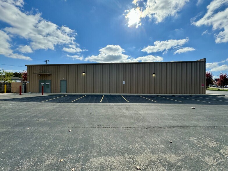 More Photos Of 1750 Genesee St, Buffalo Freestanding For Lease