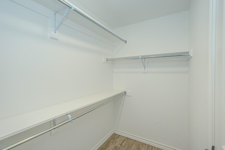 More Photos Of 8133 W 7th St, Texarkana Apartments For Sale
