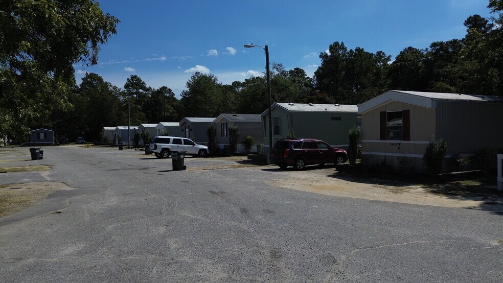More Photos Of 5602 Hardwick Ln, Fayetteville Manufactured Housing Mobile Home Park For Sale