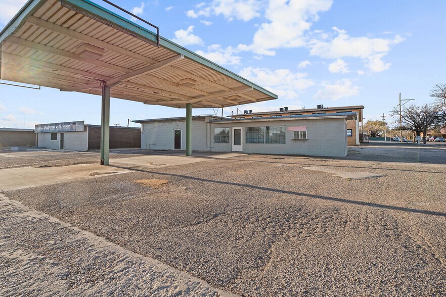 More Photos Of 2167 50th St, Lubbock Fast Food For Sale