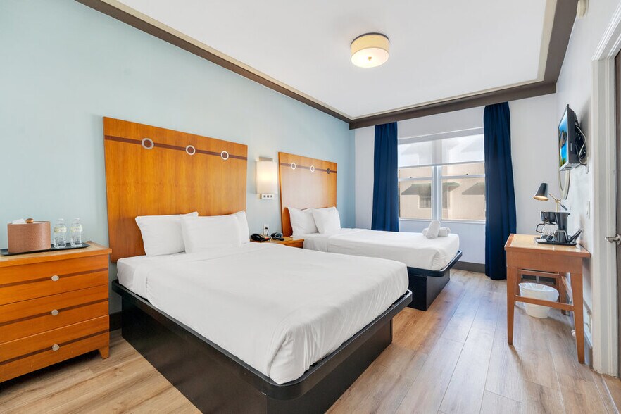 More Photos Of 660 Ocean Dr, Miami Beach Hotel For Sale