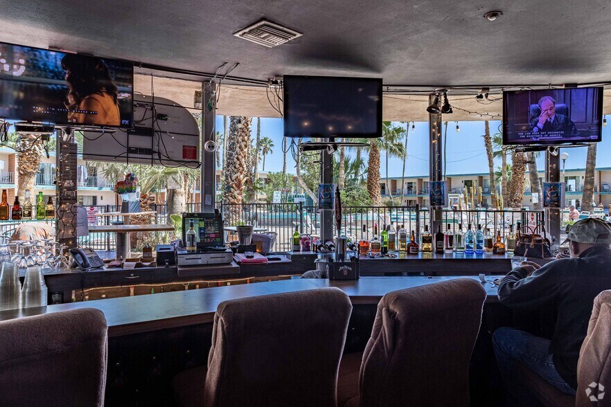 More Photos Of 10805 Palm Dr, Desert Hot Springs Hotel For Sale