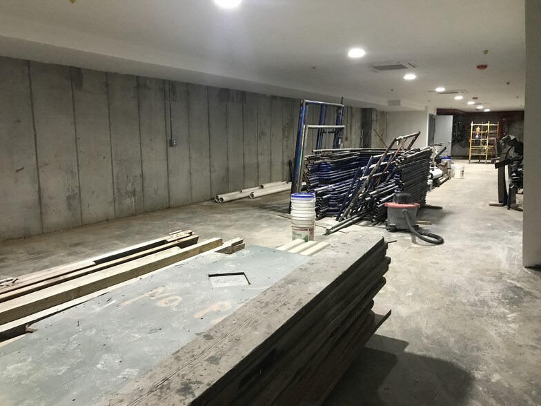 More Photos Of 147 11th St, Brooklyn Office For Lease