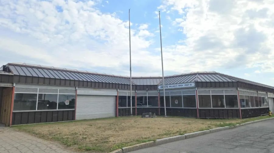 More Photos Of 215 Ford St, Ogdensburg Flex For Sale