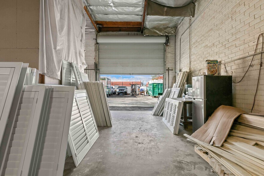 More Photos Of 8115 Lankershim Blvd, North Hollywood Warehouse For Lease