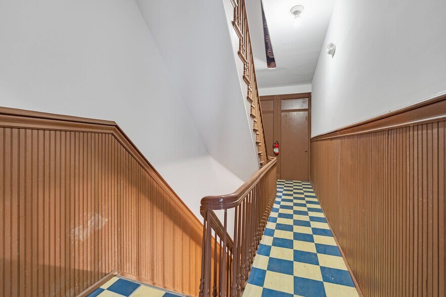 More Photos Of 746 Park Ave, Hoboken Storefront Retail Residential For Lease