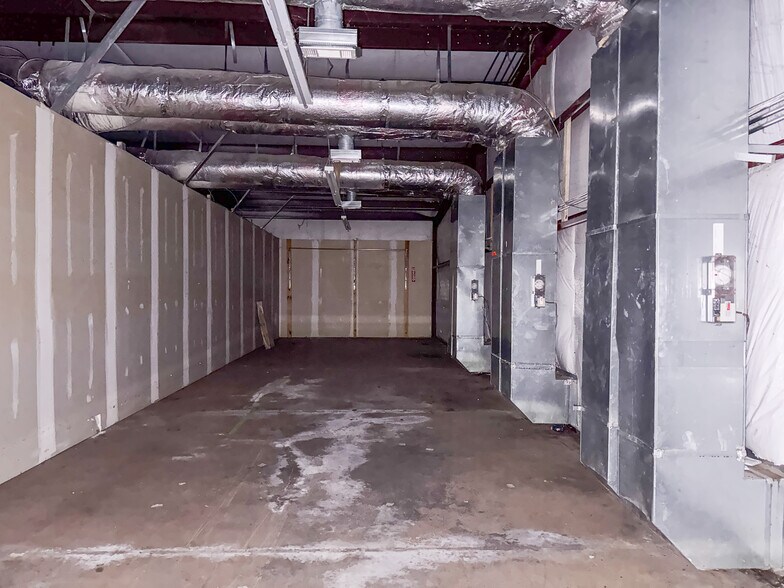 More Photos Of 1395 N Bobby L Glover Hwy, Carlisle General Retail For Lease