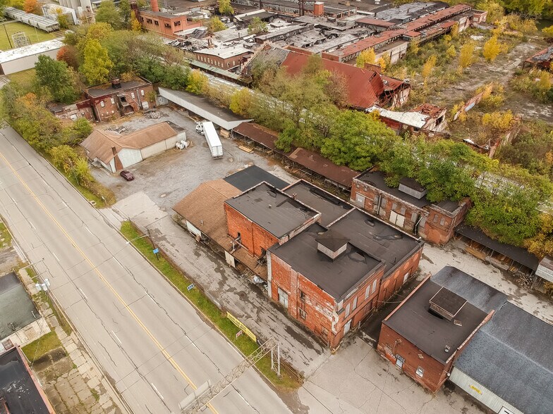 More Photos Of 510 Sampson St, New Castle Light Manufacturing For Lease