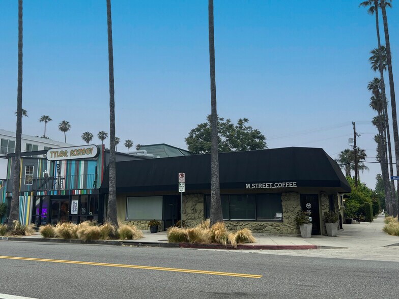 More Photos Of 13257-13259 Moorpark St, Sherman Oaks Office Residential For Sale
