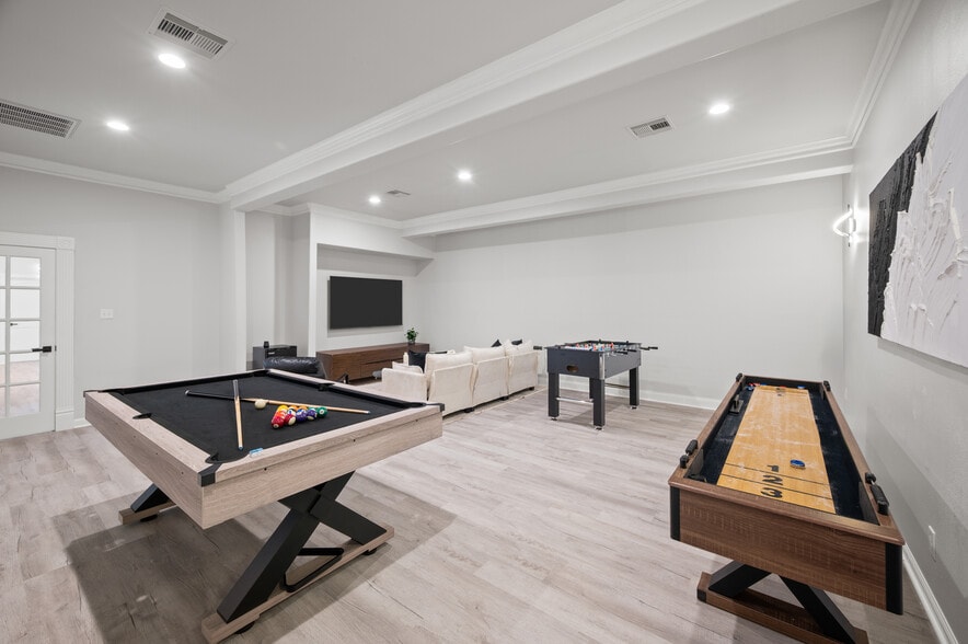 More Photos Of 928 Ferry Rd, Galveston Apartments For Sale