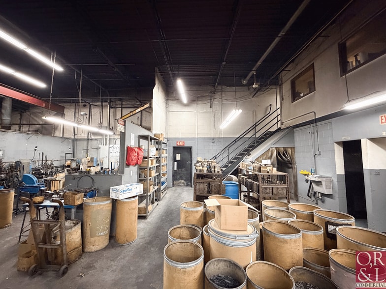 More Photos Of 815 N Mountain Rd, Newington Manufacturing For Sale