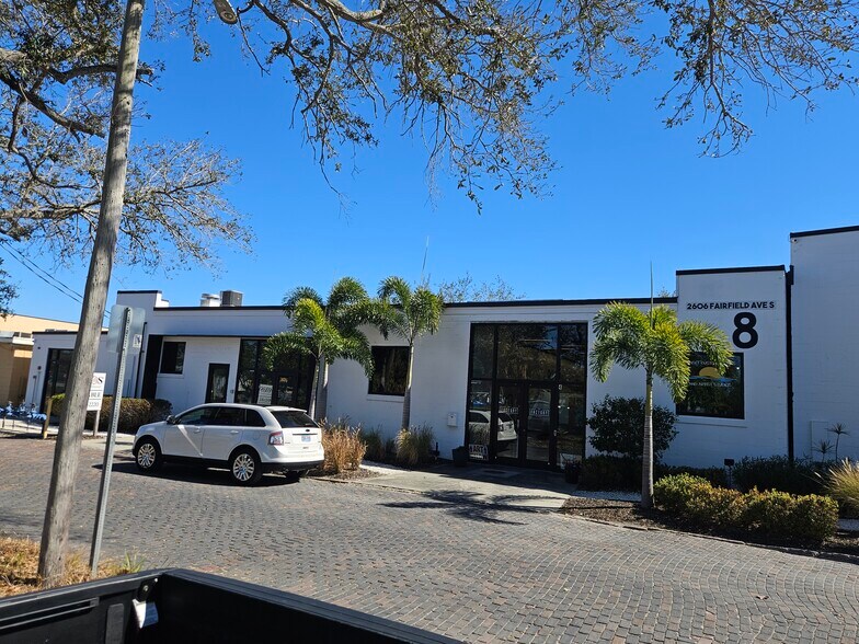 More Photos Of 2606 Fairfield Ave S, Saint Petersburg Light Manufacturing For Lease